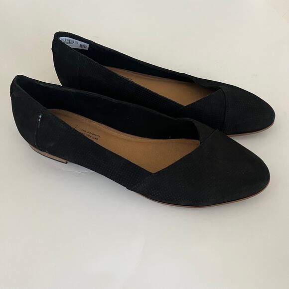 TOMS 'Julie' Women's 9 Pointed Toe Suede Black Ballet Flat Slip On Comfort Shoe - Picture 2 of 7